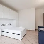 Vicino Al Mare - Comodo Per 5 - Wifi E Parcheggio Privato Апартаменты *