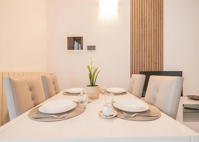 Vicino Al Mare - Comodo Per 5 - Wifi E Parcheggio Privato Apartament