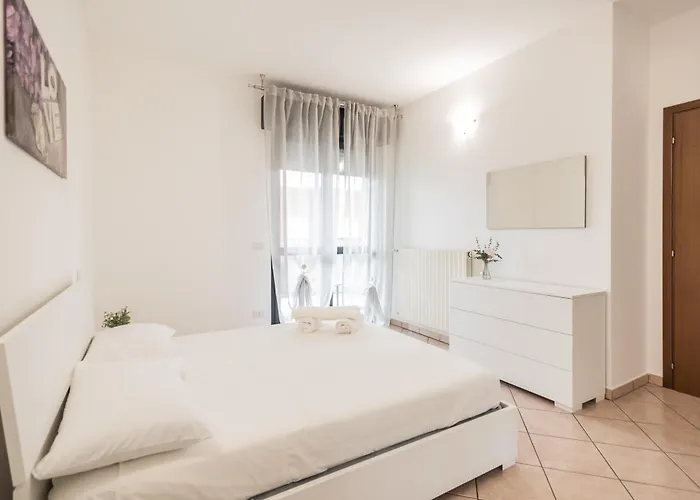 Vicino Al Mare - Comodo Per 5 - Wifi E Parcheggio Privato *