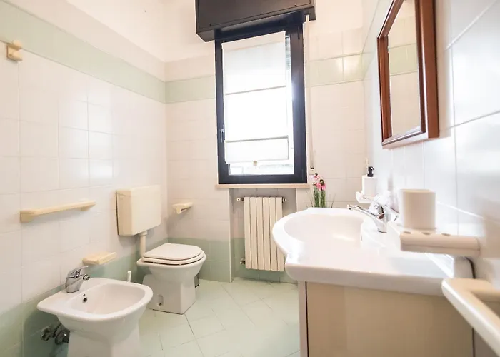 Vicino Al Mare - Comodo Per 5 - Wifi E Parcheggio Privato تْشيزيناتيكو