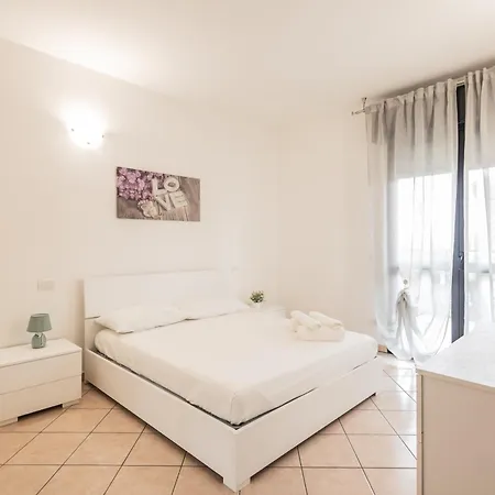 Apartment Vicino Al Mare - Comodo Per 5 - Wifi E Parcheggio Privato
