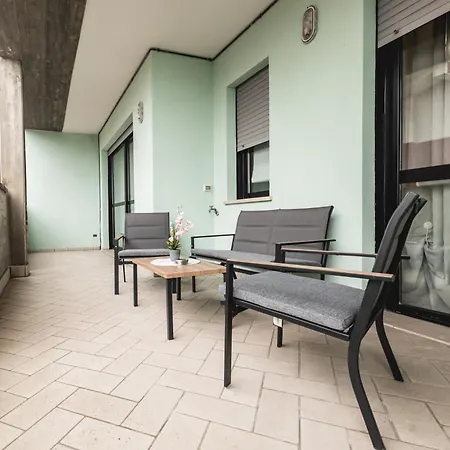 Apartment Vicino Al Mare - Comodo Per 5 - Wifi E Parcheggio Privato