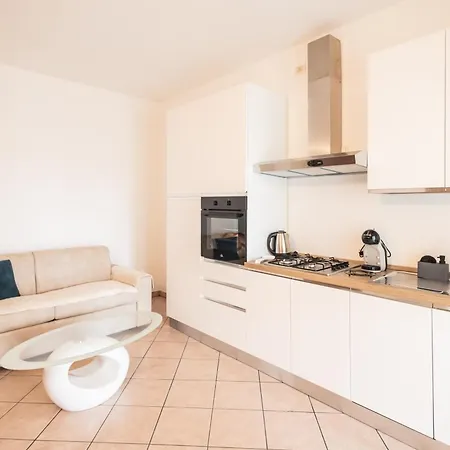 Vicino Al Mare Con Terrazzo - Wifi E Parcheggio Privato Appartement *